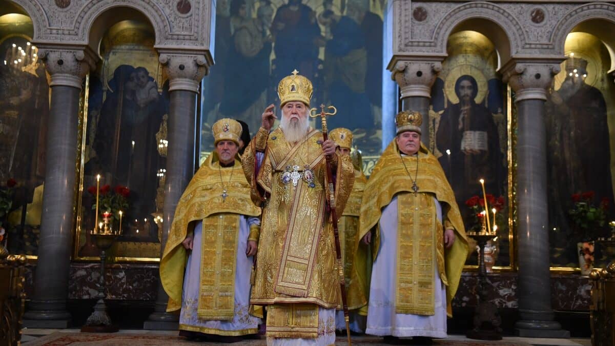 Світло Віри та Воскресіння: Вражаючі миті у Володимирському кафедральному соборі