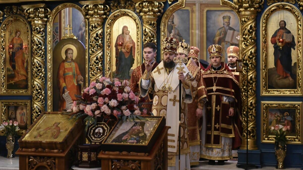 Святковий День в Золотоверхому: Великомучениця Катерина та Преподобний Меркурій в центрі вшанувань