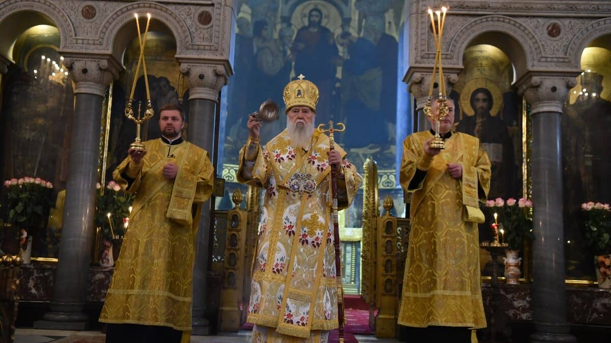 Літургія та Наслідування Милосердя: Патріарх Філарет в Свято-Володимирському соборі