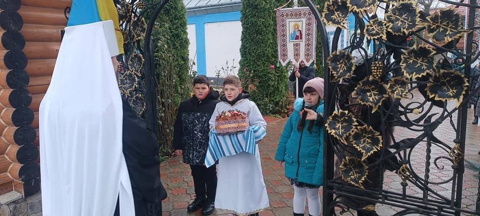 Урочиста Літургія з нагоди Введення у храм: Рукоположення священика та молитви за Україну