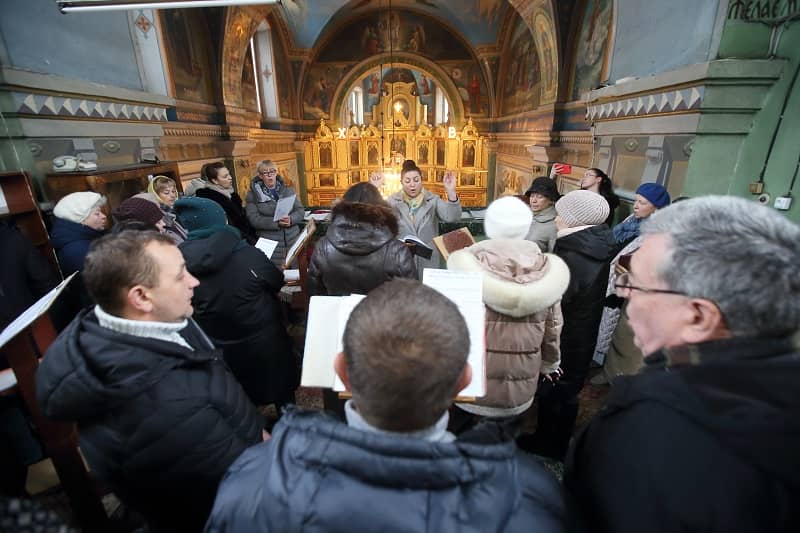 Визначне богослужіння у Кременці: Повернення святителя Миколая в український собор