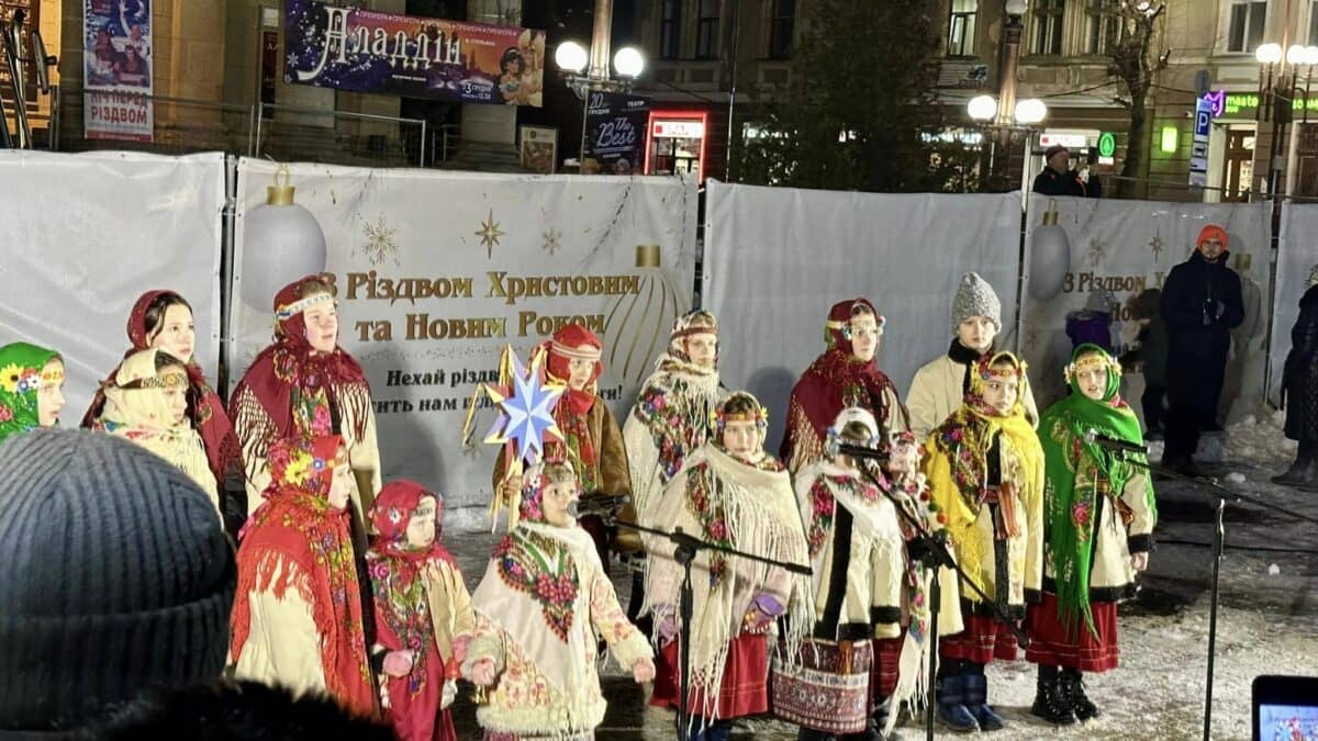 Відкриття та освячення різдвяної шопки: духовна подія у центрі Тернополя