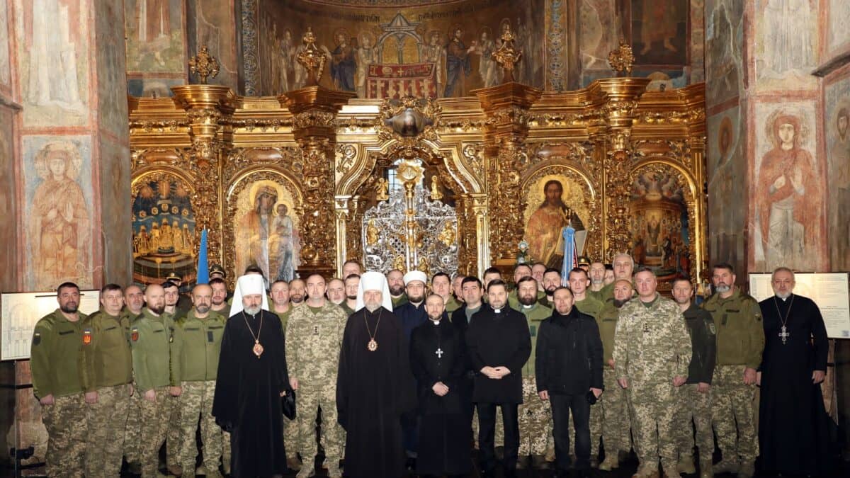 Сила віри та молитви: Військові капелани КНУ імені Тараса Шевченка готові до служіння