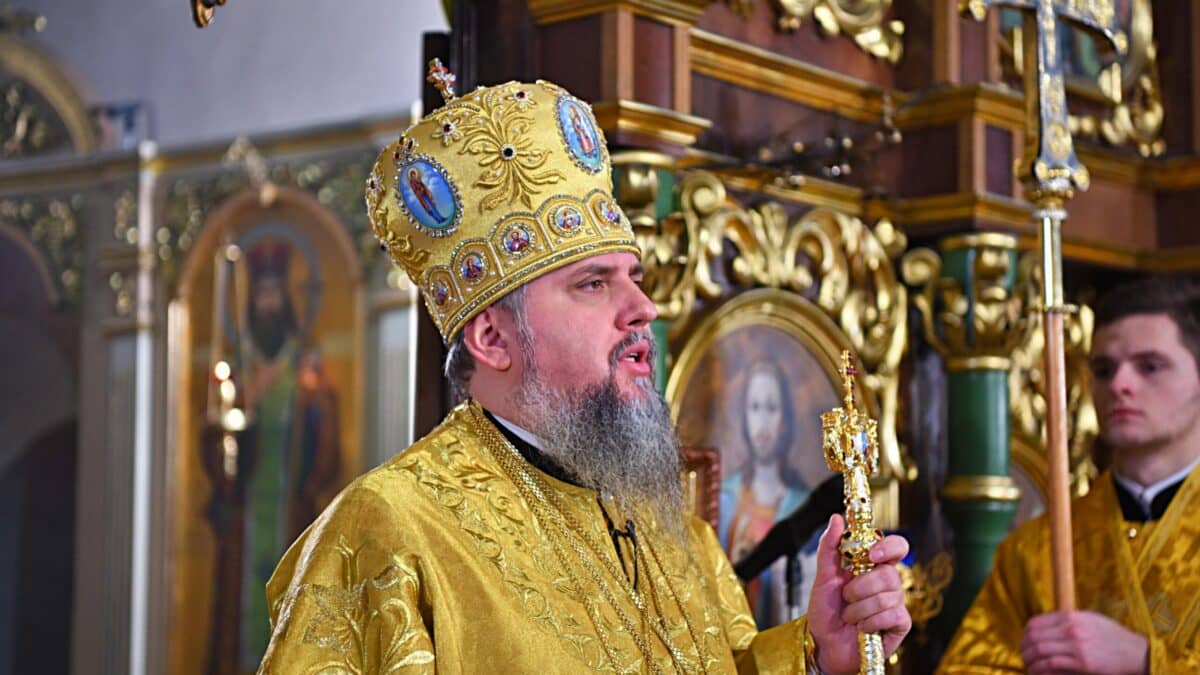 Митрополит Епіфаній закликає до милосердя та вчинення добрих справ за прикладом святителя Миколая