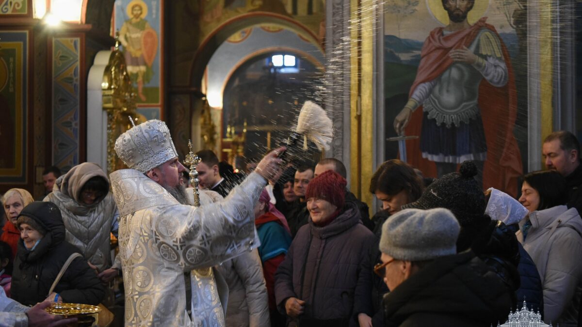 Богослужіння Навечір’я Богоявлення: Митрополит Епіфаній в Михайлівському соборі Києва