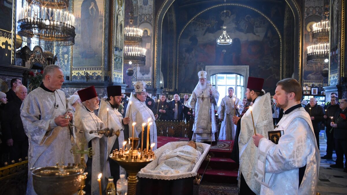 Святійший Патріарх Київський провів похоронний обряд в пам’ять видатного доктора мистецтвознавства Дмитра Степовика