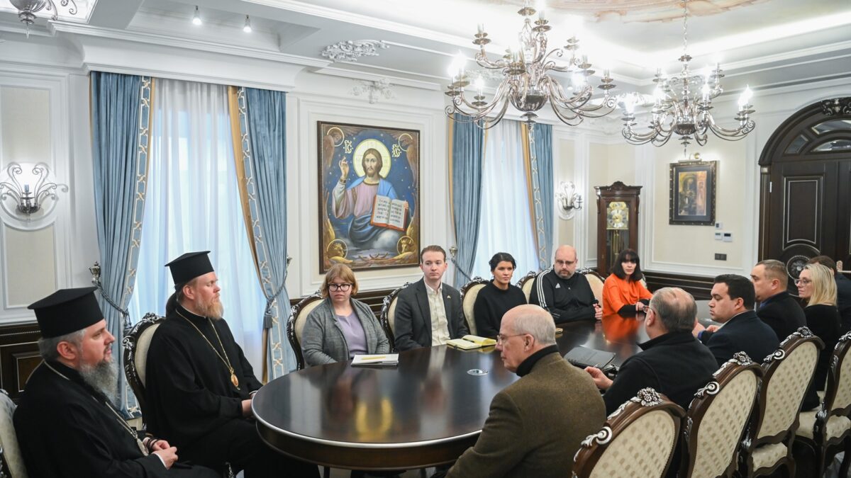 Делегація Конгресу США зустрілася з Митрополитом Епіфанієм: обговорення ролі та підтримки Православної Церкви в Україні
