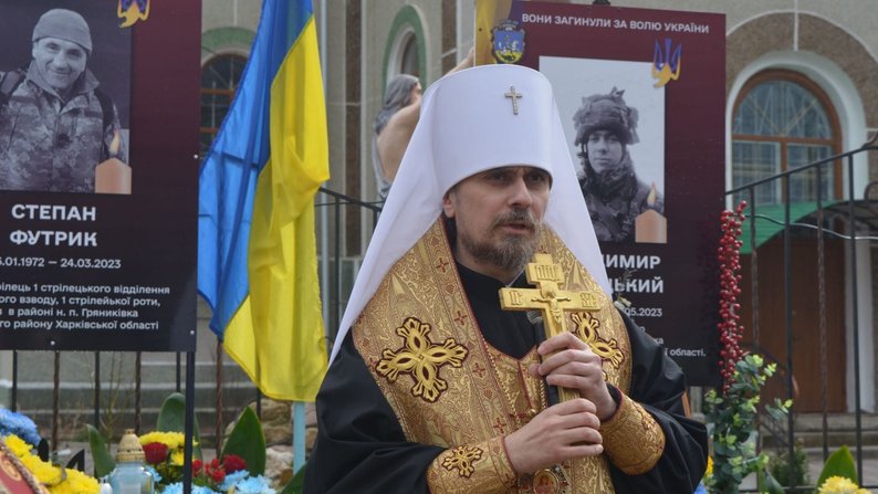 У Гніздичному, що в Збаразькій громаді, встановлено меморіальні дошки захисникам, що віддали життя за Україну