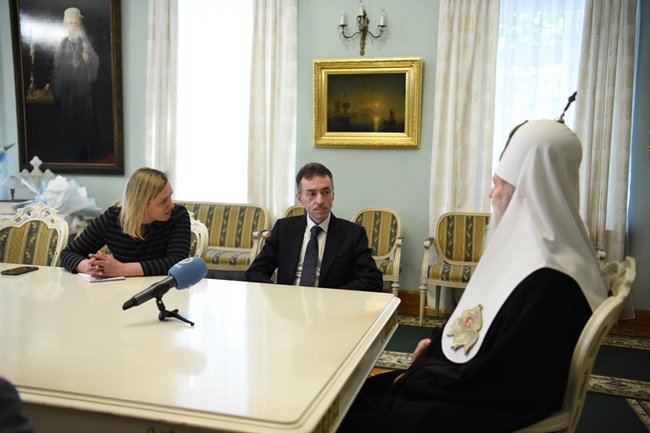 Патріарх Філарет зустрівся з іракським дипломатом, обговоривши підтримку України