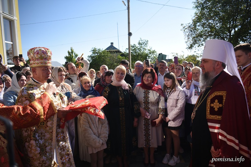 Відновлення і освячення храму на честь святого Юрія Переможця: подія у Чернівецькій області