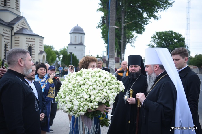 Митрополит Епіфаній молиться за перемогу України на Буковині
