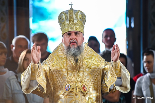 Літургія у Золотоверхому соборі: Блаженнійший Епіфаній молиться за Україну