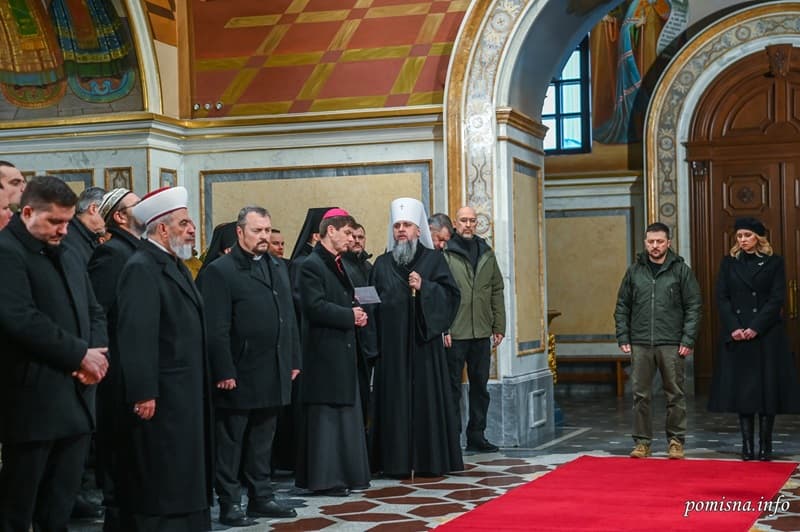 Державні та духовні лідери вшанували пам’ять жертв голодних геноцидів України