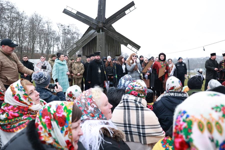 У Чернівцях встановили світовий рекорд із масового виконання колядки