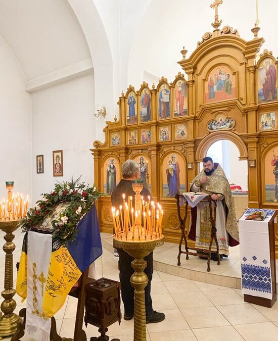 Перша Літургія в Шевченковому після повернення храму громаді