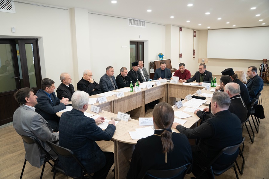 Рада церков при Тернопільській ОВА закликала до єдності та молитви