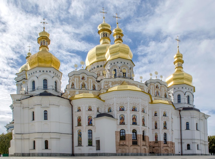 У Києво-Печерській лаврі — служби Страстей Христових
