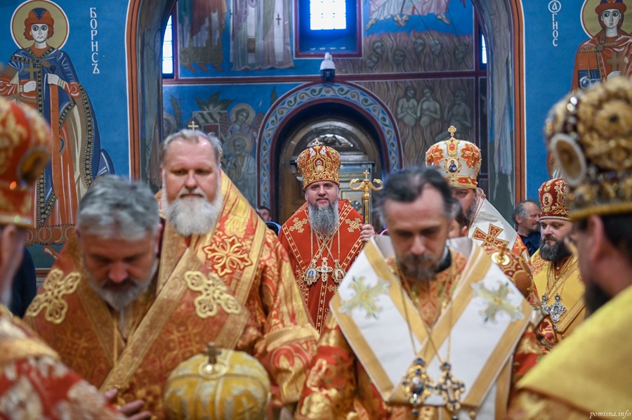 Свято духовної єдності: Всенічне бдіння у кафедральному Михайлівському соборі Києва