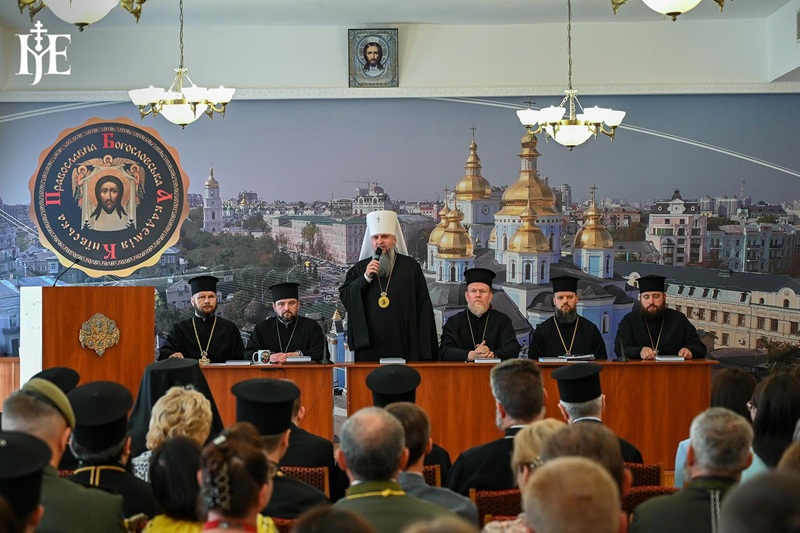 Навчання триває після диплома: духовне слово Митрополита Епіфанія до випускників КПБА