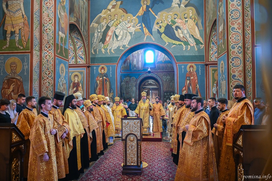 Всенічне бдіння в Києві: соборність Церкви у молитві