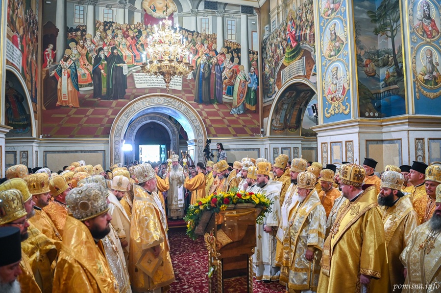 Духовна єдність у час війни: у Києво-Печерській лаврі молилися за Україну
