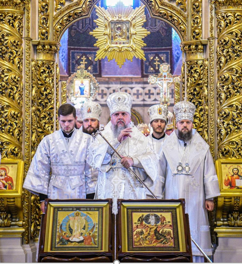 Свято-Михайлівський собор зібрав вірян на урочисте Всенічне бдіння