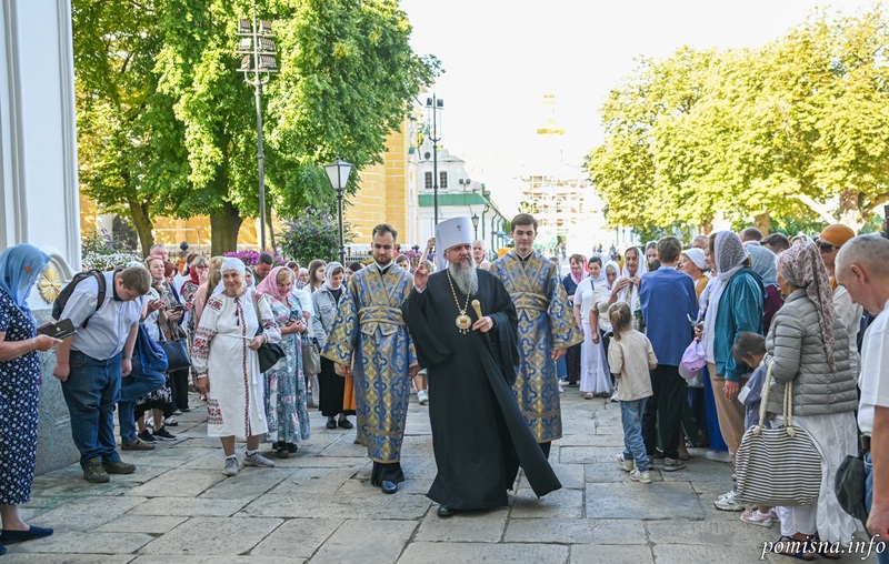 Величне богослужіння у Києво-Печерській лаврі на свято Успіння