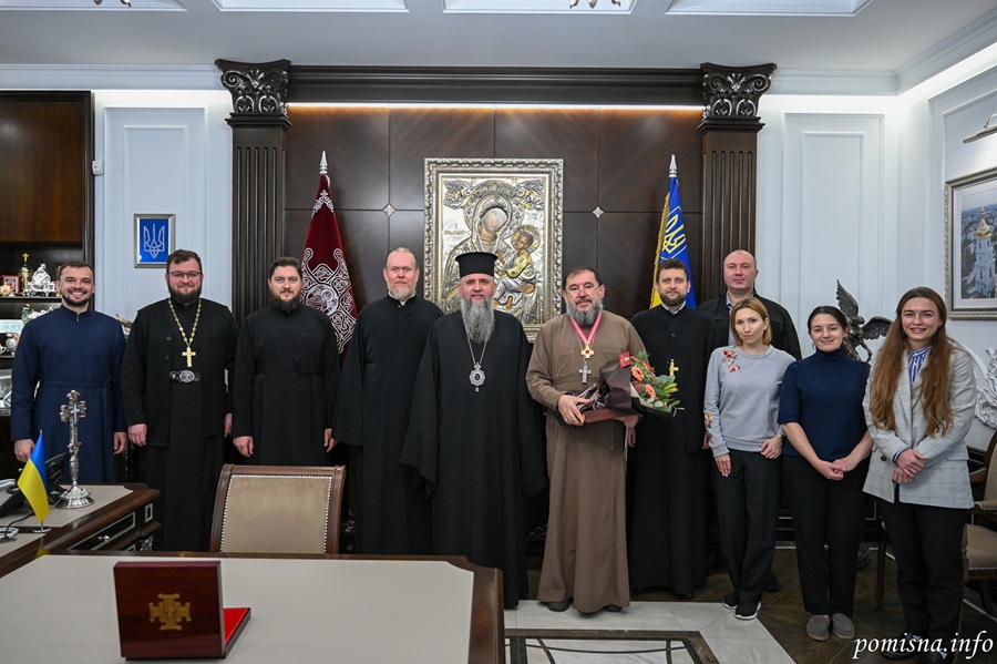 Отець Петро Ландвитович отримав нагороду від Митрополита Епіфанія