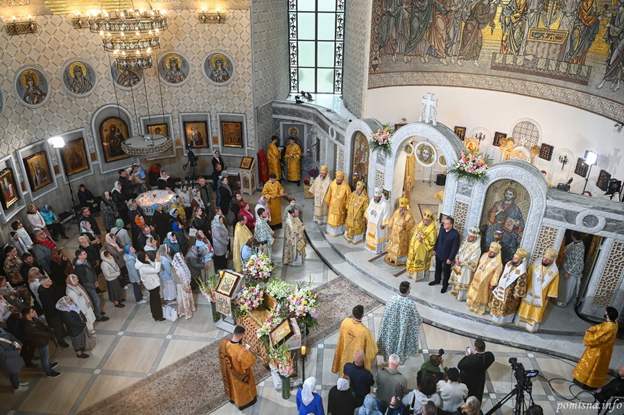 Ігор Лисов та громада собору: 15 років духовної праці і молитви
