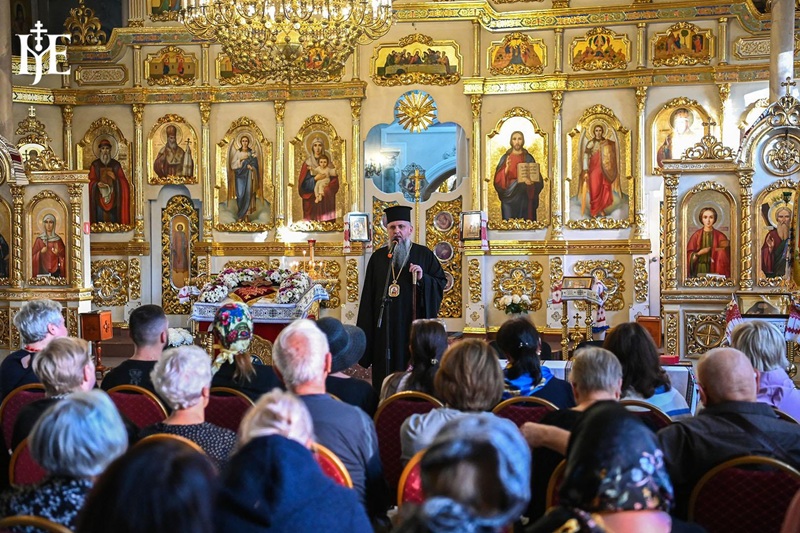 Візит Предстоятеля ПЦУ на Одещину: єдність у молитві та добрих справах
