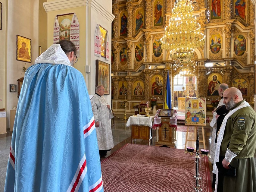 На Полтавщині освятили ікону для військових — символ миру й духовної сили