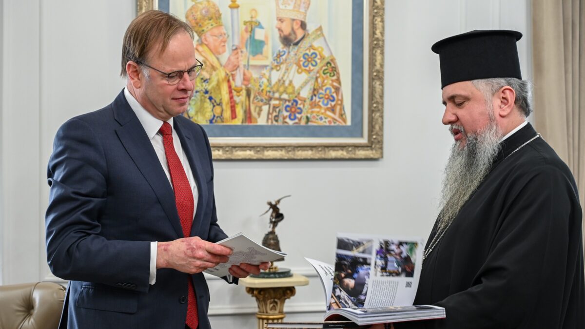 Дипломатичний діалог: Митрополит Епіфаній зустрівся з Послом Нідерландів