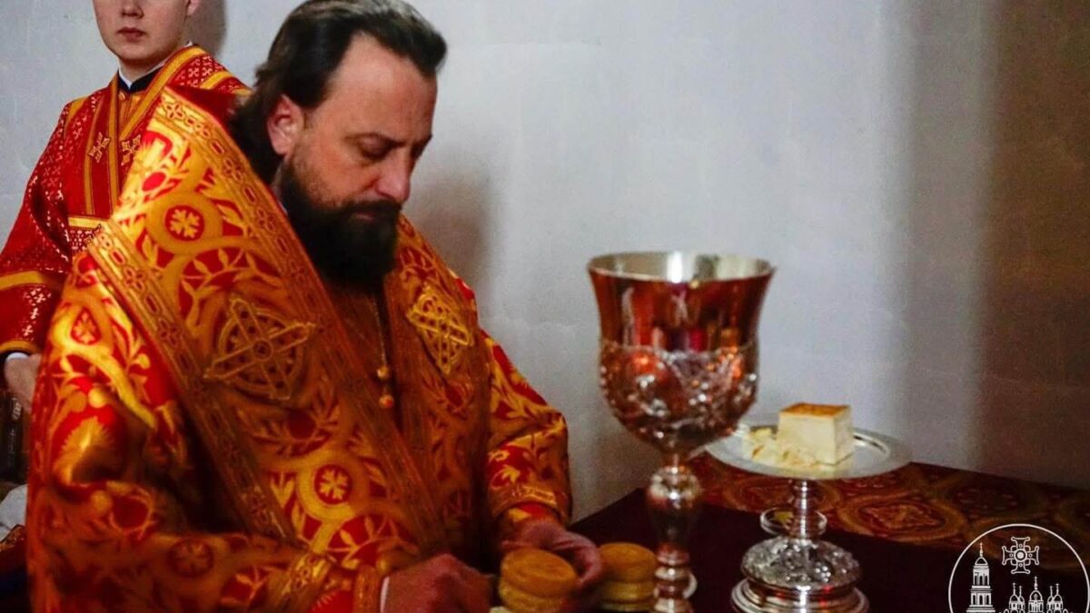 «Світло у темряві світить»: Різдво під час війни