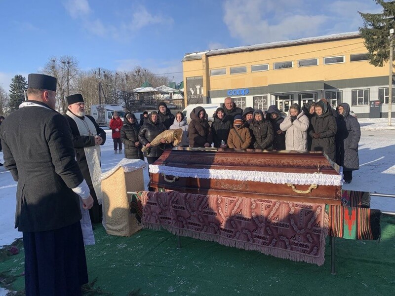 Борсуківська громада зустріла «на щиті» захисника України Олександра Фльорчука