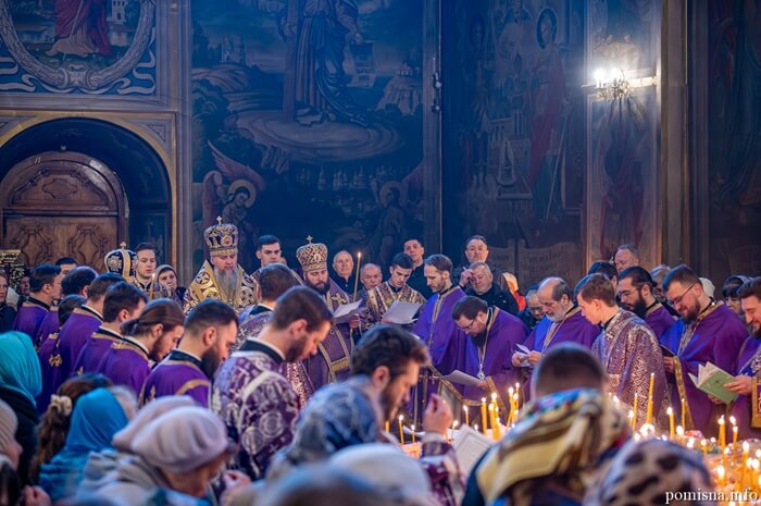 У день поминання спочилих у Києві молилися за Україну та її героїв