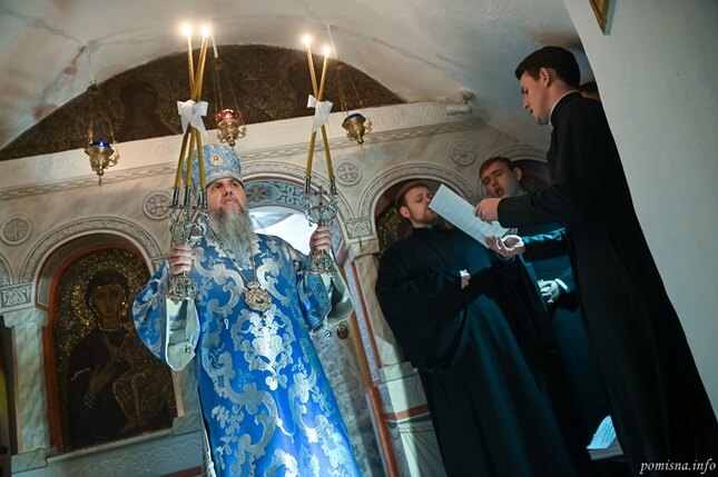 У Києві на Благовіщення молилися за Україну у Києво-Печерській лаврі