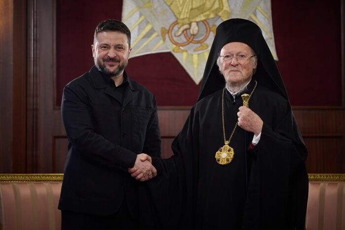 Володимир Зеленський у Стамбулі: переговори про мир і духовну підтримку України