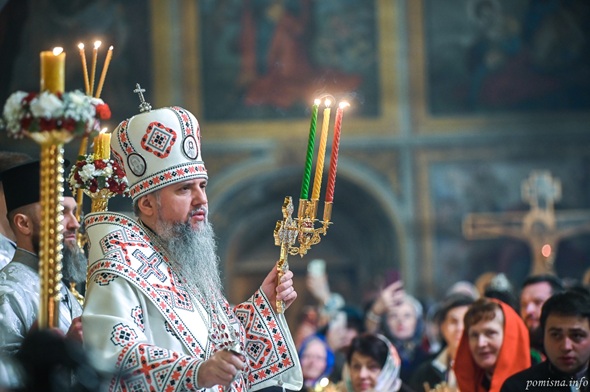Христос воскрес: як проходила Пасхальна ніч у Києві