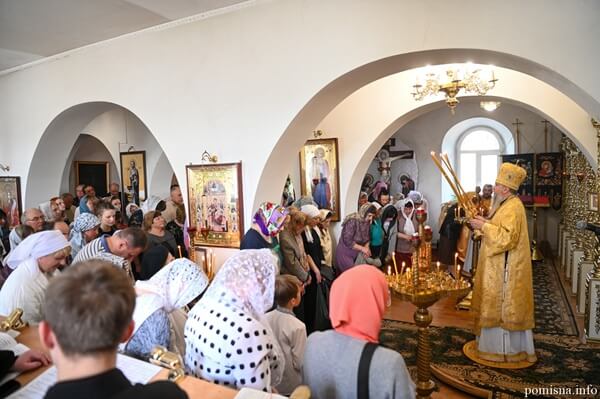 Предстоятель ПЦУ у Богуславі: молитва, нагороди та підтримка українських захисників