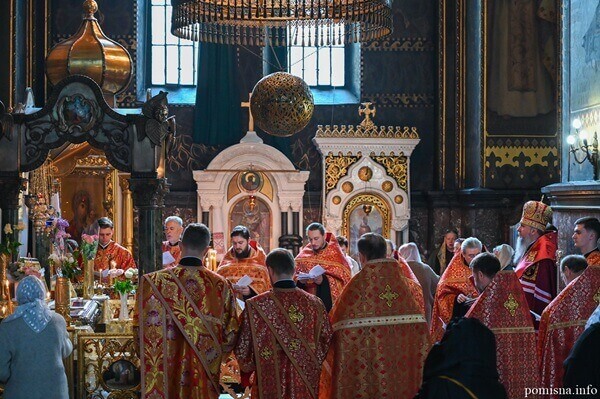 Молитва за Україну і пам’ять про Патріарха: богослужіння у Володимирському соборі