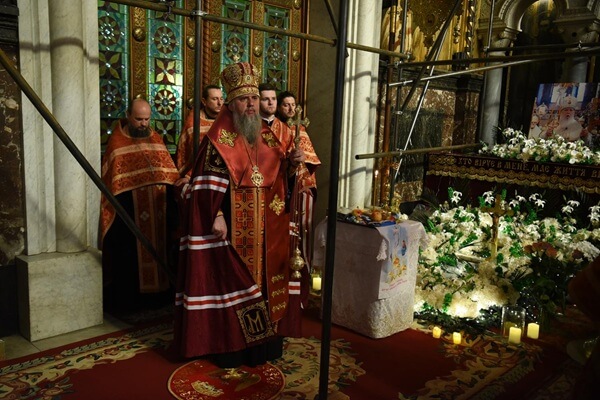 Духовна спадкоємність поколінь: молитва біля мощей святого Макарія