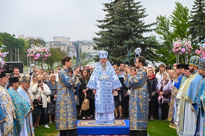Молитва за Україну і хресний хід: Тернопіль відзначив велике церковне свято
