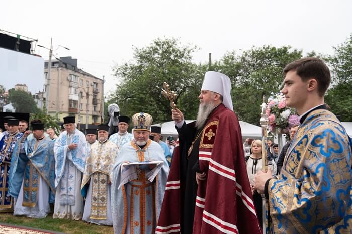 Хресна хода зі святинею пройшла вулицями Тернополя